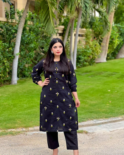 Petal Embroidary 2pcs